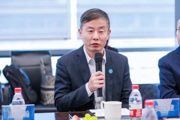 顶层联动 共创共赢|莫干山板材与亚厦装饰达成战略合作！