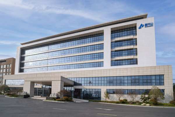 顶层联动 共创共赢|莫干山板材与亚厦装饰达成战略合作！