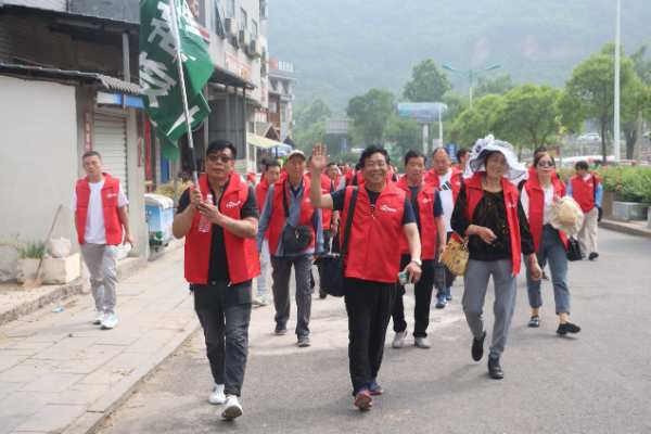 感恩相伴 隆饰板材河南三门峡代理商开展一日游活动