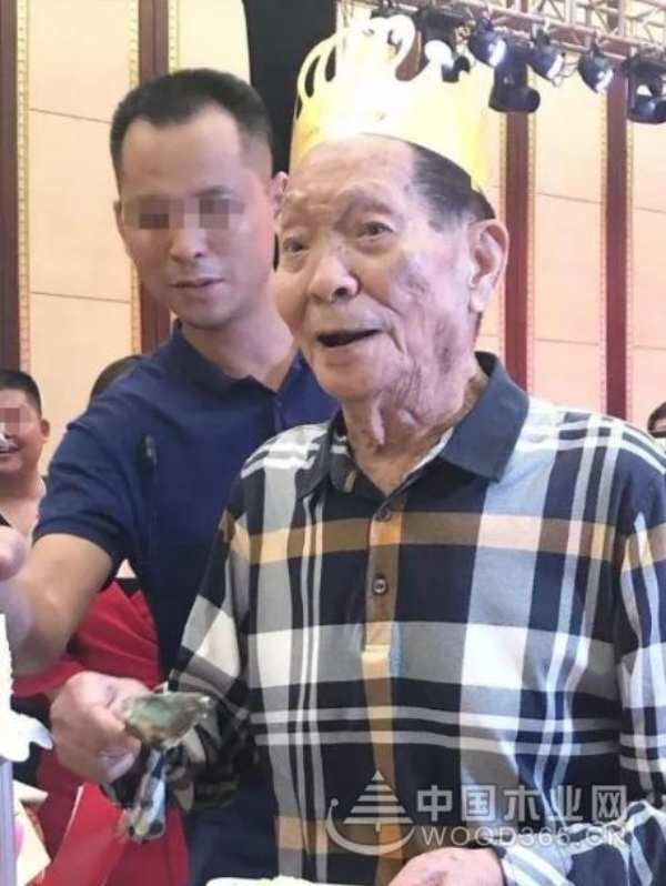 缘起香杉 壮象祝袁隆平院士90寿诞快乐！