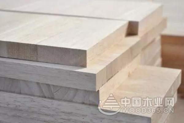 黄果树板材负氧离子系列│E0级生态板，品质与众不同